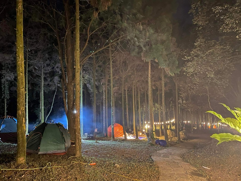 Cắm trại qua đêm trên cốt 400